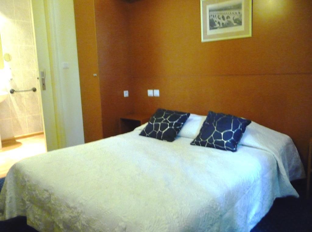 רמולין Hotel Restaurant Le Colombier מראה חיצוני תמונה
